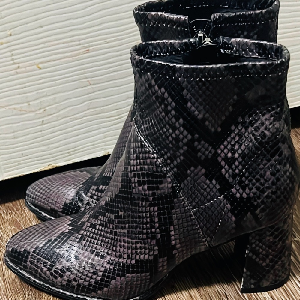 Marc Fisher Black and Gray Patterned Ankle Boots